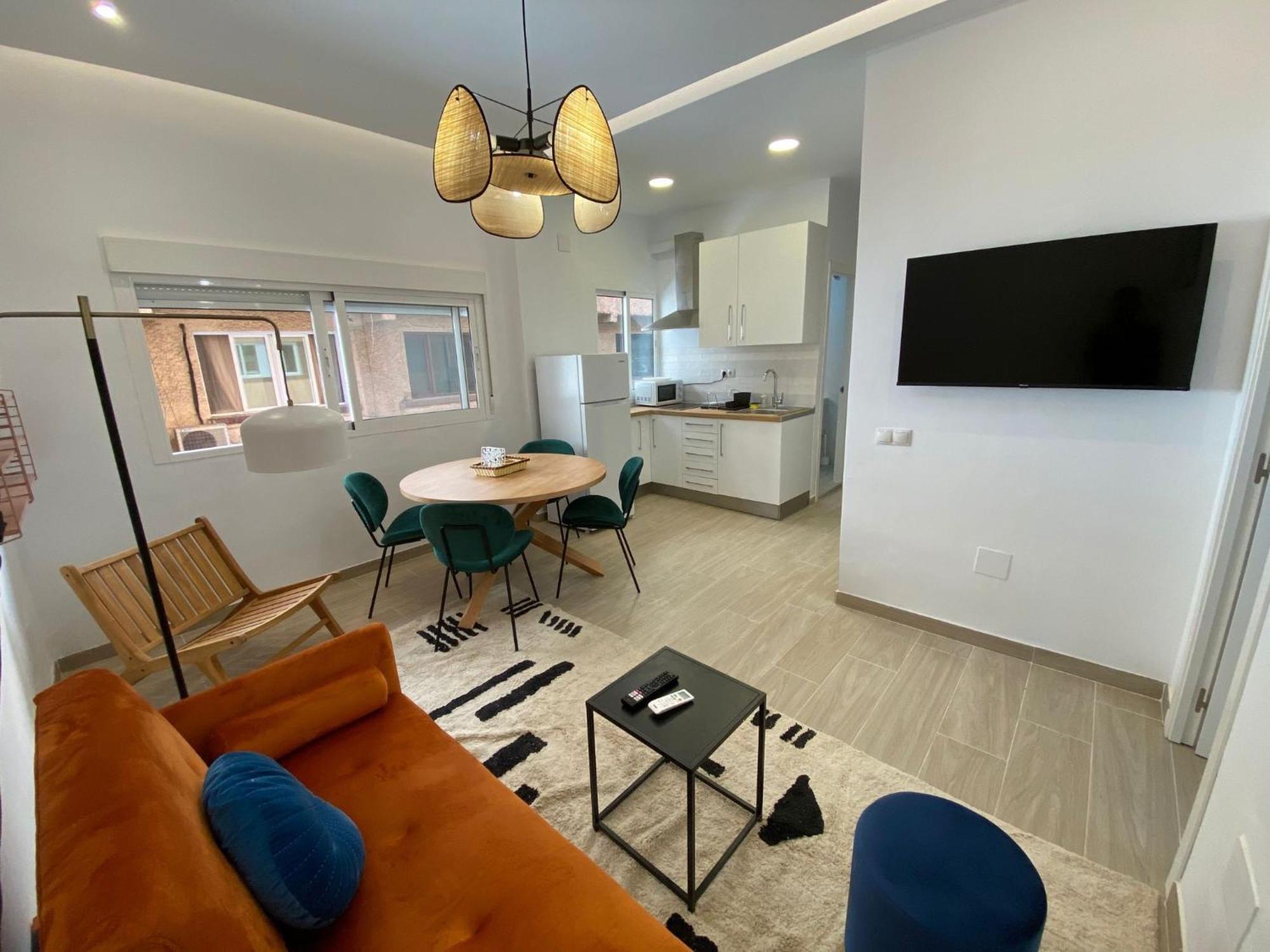 City Center And Beach Renovated Apartment 丰希罗拉 外观 照片